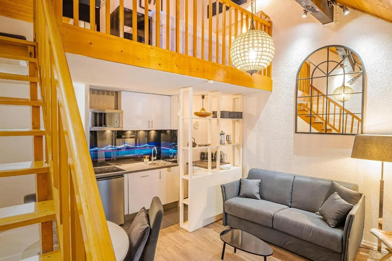 Chamour - A Duplex Apartment With Mont-Blanc View Chamonix Frankrijk