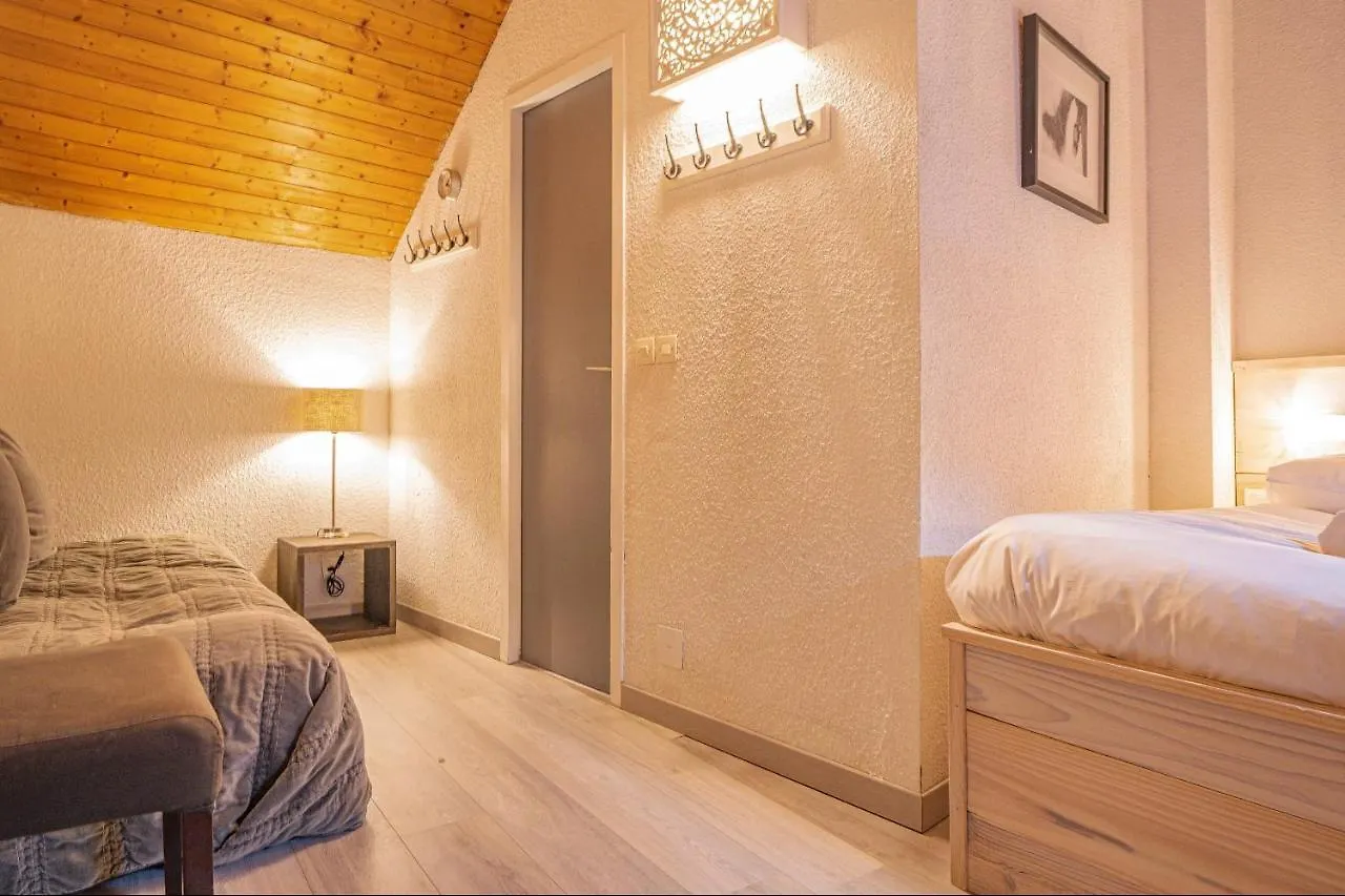 Chamour - A Duplex Apartment With Mont-Blanc View Chamonix 0*,  Frankrijk
