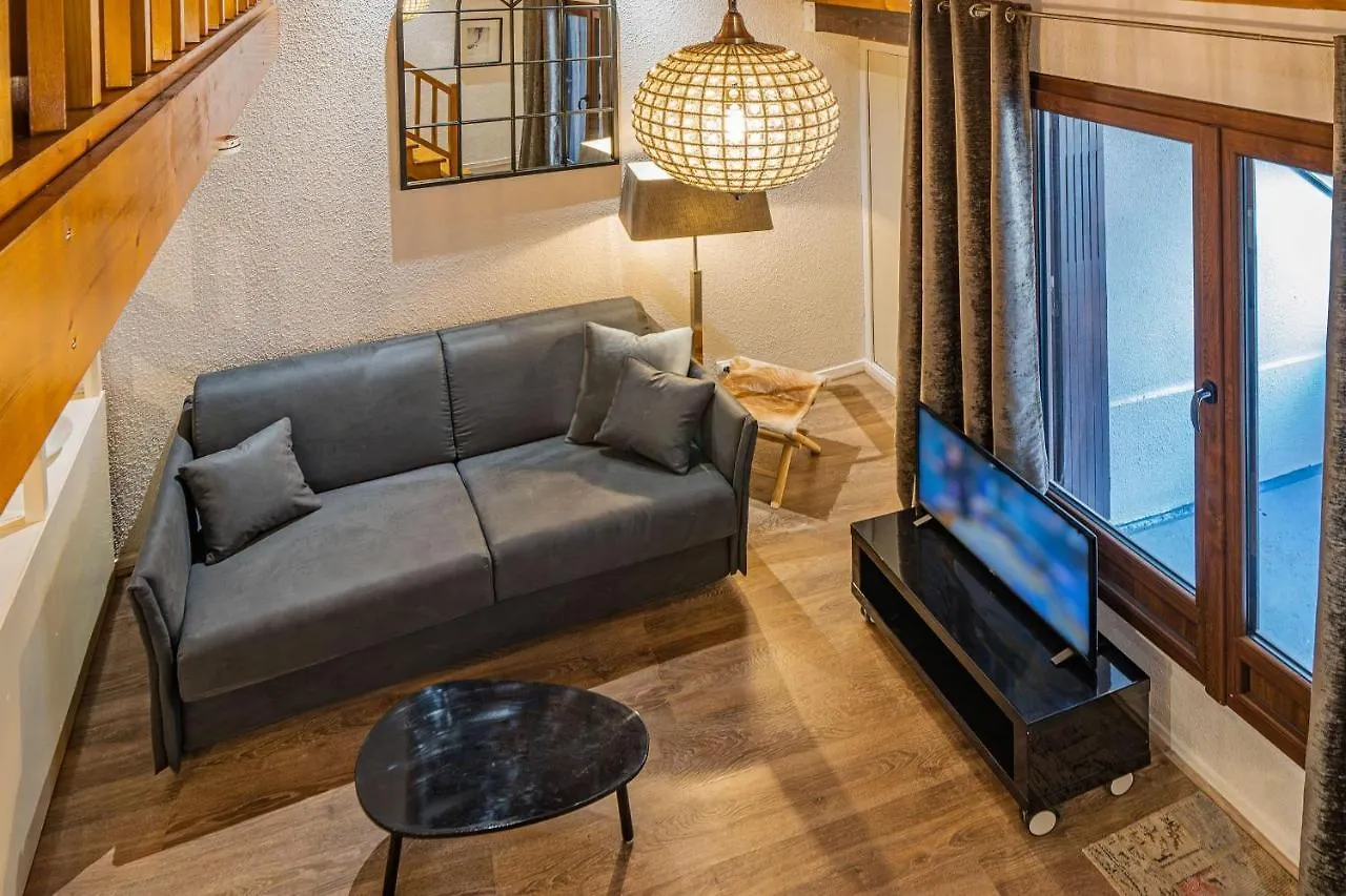 Chamour - A Duplex Apartment With Mont-Blanc View Chamonix